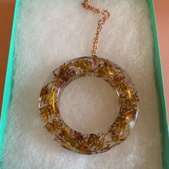 Burnt Orange Handmade Headband Gift set with Milkweed Resin Jewelry Earrings - Picture 5 of 7